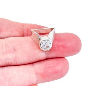Vintage Sterling Silver 925 Cubic Zirconia Bezel Set Modernist Ring Size 5